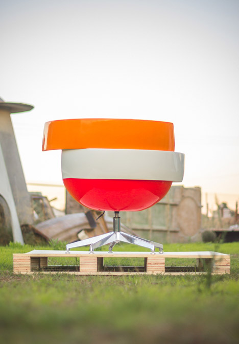 Embrace Repsol chair by Yonoh