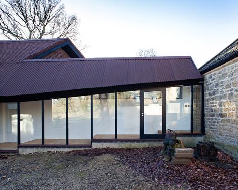 Gasworks cottage by Chris Dyson