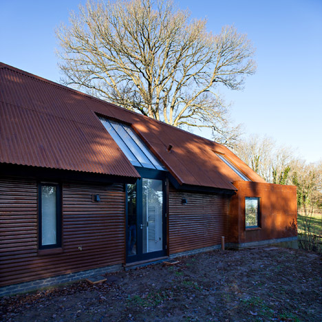 Gasworks cottage by Chris Dyson