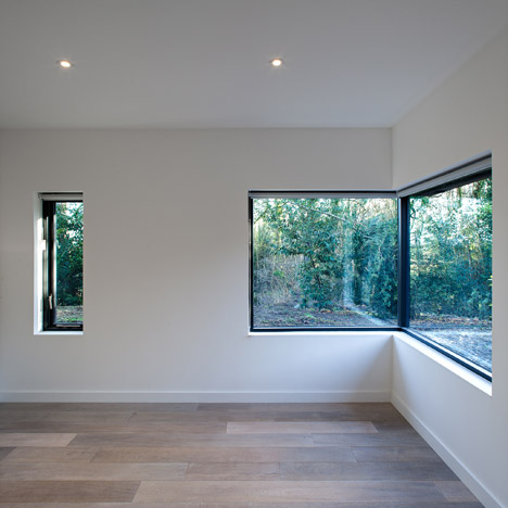 Gasworks cottage by Chris Dyson