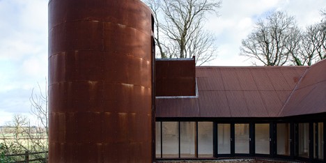 Gasworks cottage by Chris Dyson