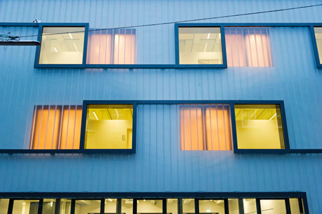 Grammar School in Karlsruhe, Germany by Netzwerk Architekten