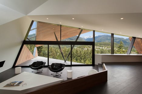 Hadaway House by Patkau Architects