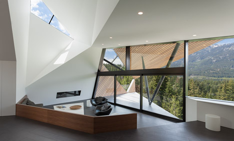 Hadaway House by Patkau Architects