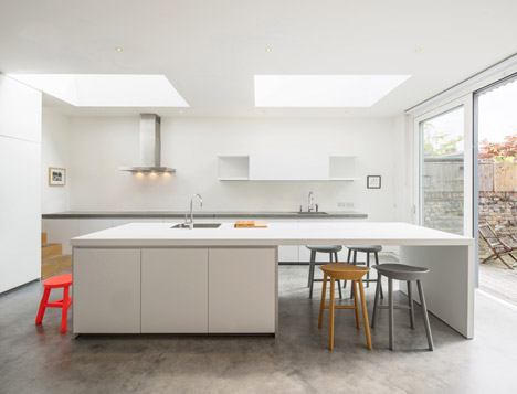 Highlever road by Haptic
