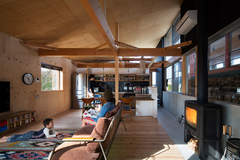 Home in Takasago City by Takanobu Kishimoto