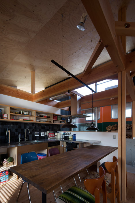 Home in Takasago City by Takanobu Kishimoto