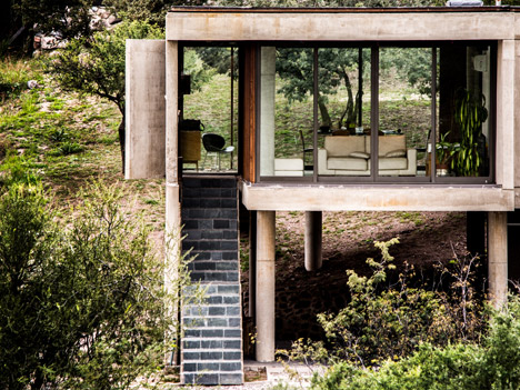 House in La Rufina by Santiago Carlos Viale and Daniella Beviglia