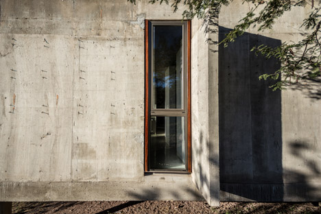 House in La Rufina by Santiago Carlos Viale and Daniella Beviglia