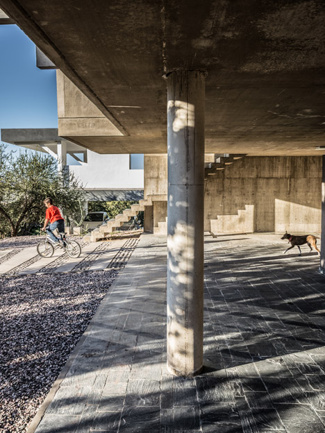 House in La Rufina by Santiago Carlos Viale and Daniella Beviglia