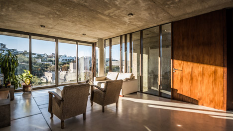 House in La Rufina by Santiago Carlos Viale and Daniella Beviglia