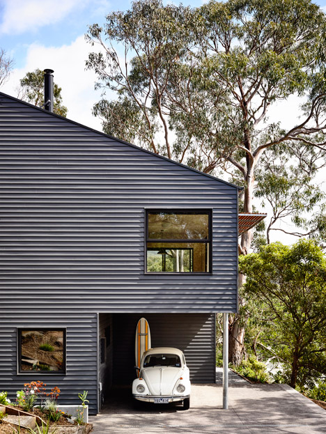 Lorne Hill House by Will Harkness Architecture