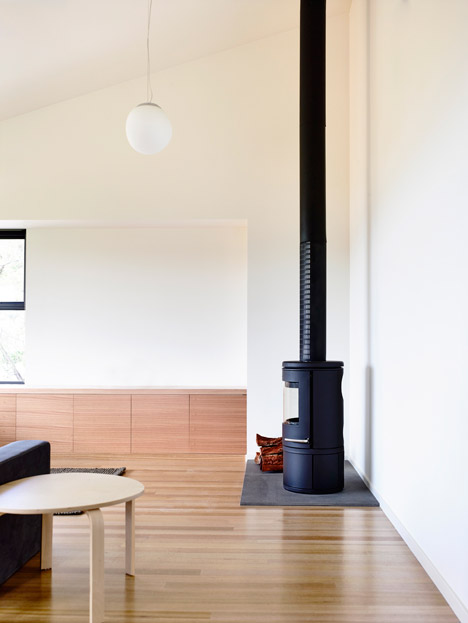 Lorne Hill House by Will Harkness Architecture