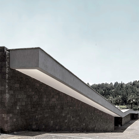 Lost Villa by Jonathan Woolf Architects
