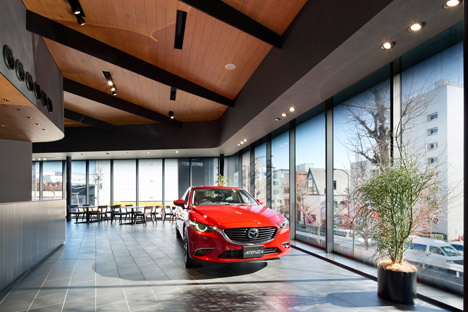 Mazda Showroom by Supose Design Office