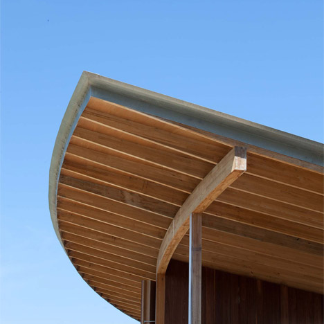 Equestrian Centre by Seth Stein Architects