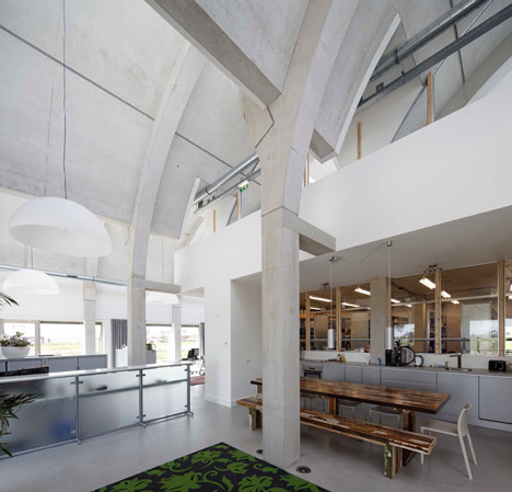 Office Building by B+O Architectuur