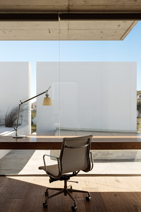 Pearl Bay Residence by Gavin Maddock Design Studio