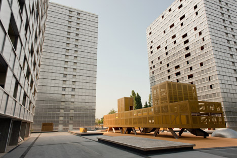 Playground in Génicart Sud by BASE