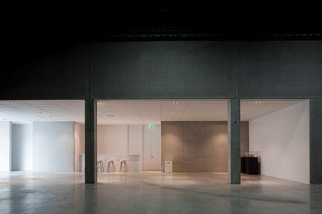 Rob Systems office by Govaert & Vanhoutte