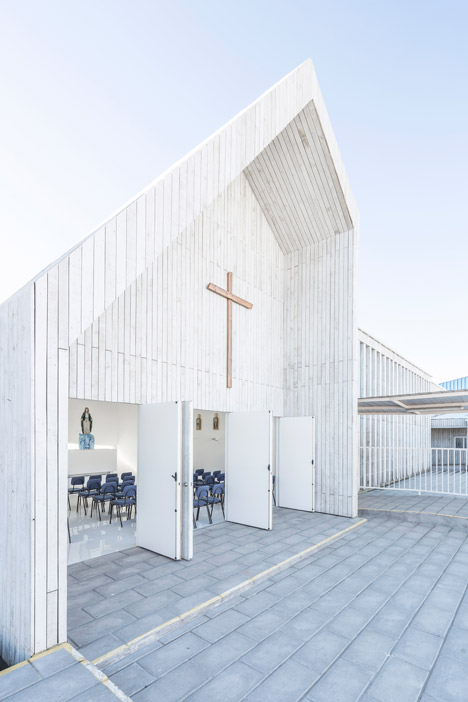 Santa Rosa School by LAND