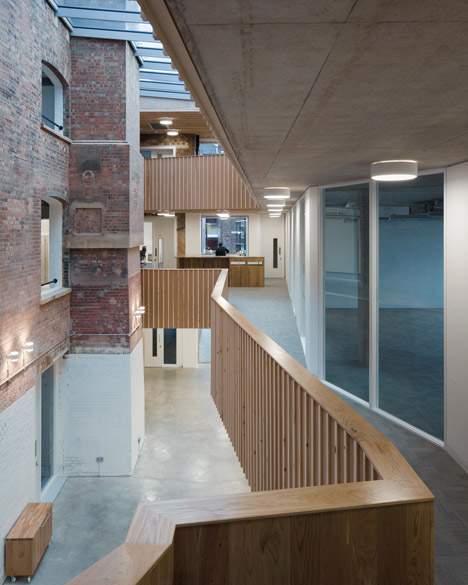 Social Justice Centre in Vauxhall by Architecture 00