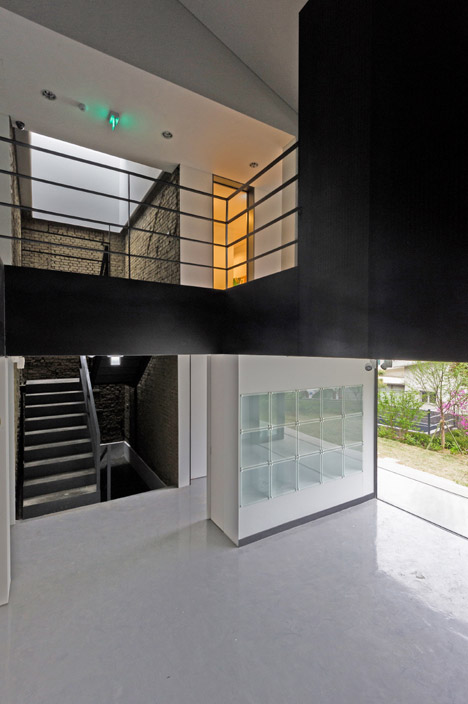 The Museum of War and the Woman’s Human Rights by Wise Architecture