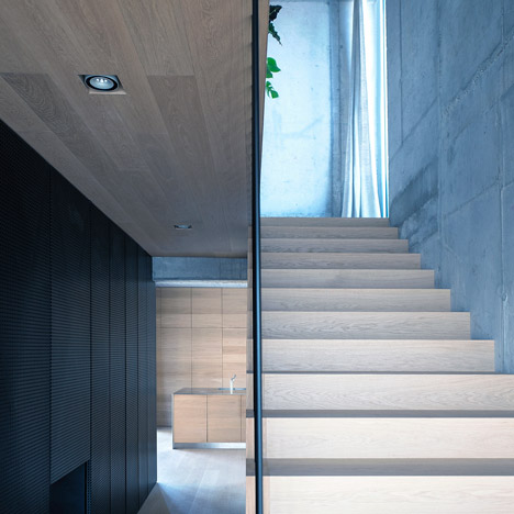 Villa Criss-Cross Envelope by OFIS Arhitekti