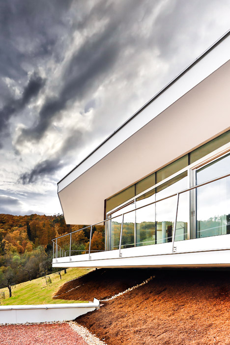 Villas 2B by Love Architecture