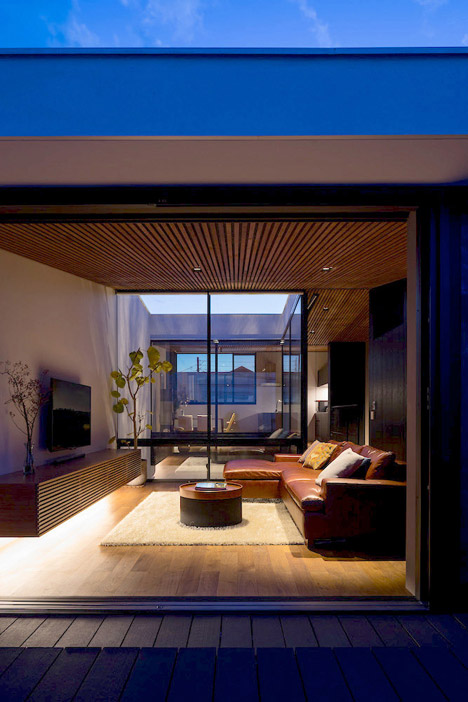 Wave by Apollo Architects & Associates