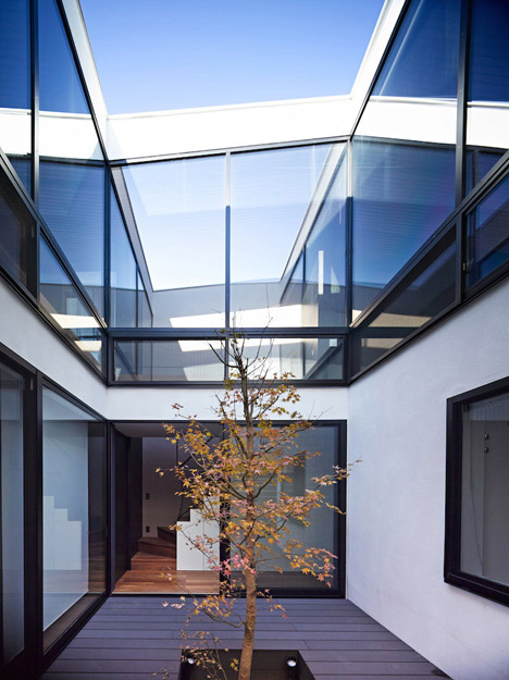 Wave by Apollo Architects & Associates