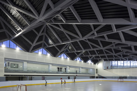 Zhonghe Sports Center in Taiwan by Q-Lab Design