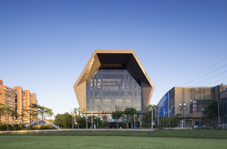 Zhonghe Sports Center in Taiwan by Q-Lab Design