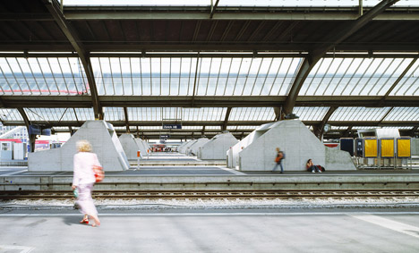 Zurich-main-train-station-by-Durig_dezeen_468_0