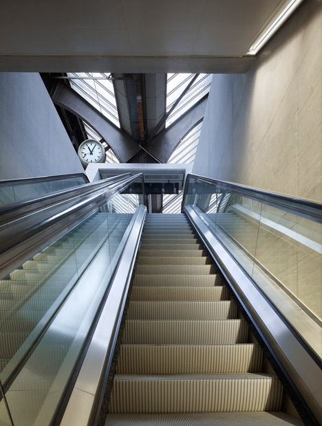 Zurich-main-train-station-by-Durig_dezeen_468_15