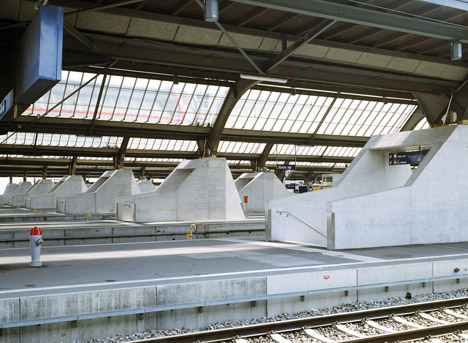 Zurich-main-train-station-by-Durig_dezeen_468_3