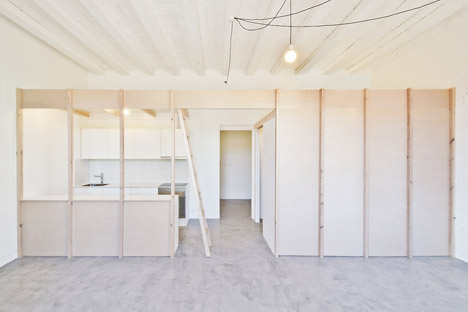 2 dwellings at Tamarit st by Carles Enrich Gimenez