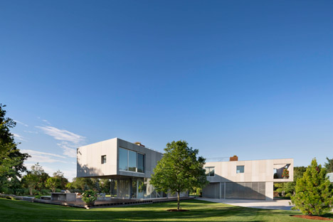 36SML House by Levenbetts