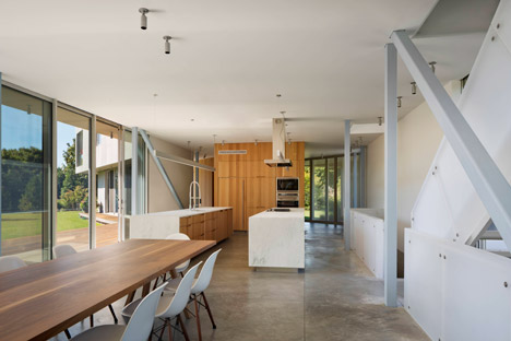 36SML House by Levenbetts