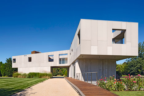 36SML House by Levenbetts