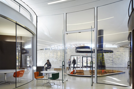 Arcus-Center-for-Social-Justice-Leadership-by-Studio-Gang-Steve-Hall-Hedrich-Blessing_dezeen_468_5