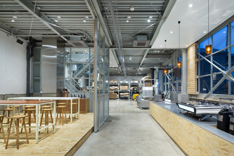 Blue Bottle Coffee Kiyosumi-Shirakawa Roastery & Cafe by Schemata