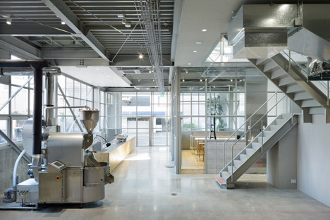 Blue Bottle Coffee Kiyosumi-Shirakawa Roastery & Cafe by Schemata