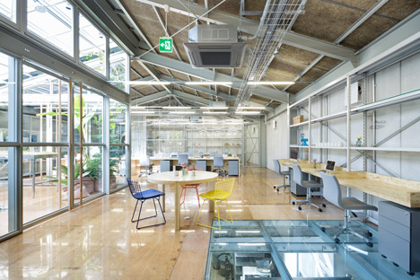 Blue Bottle Coffee Kiyosumi-Shirakawa Roastery & Cafe by Schemata