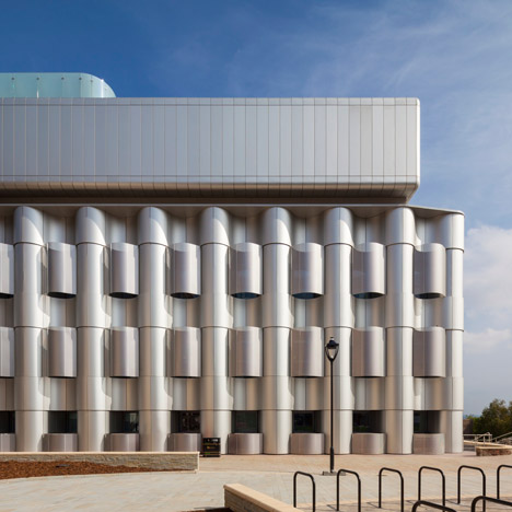 Bristol University lab by Shepperd Robson