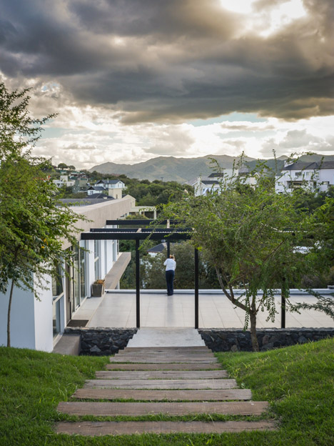 Casa 367 by Gonzalo Viramonte