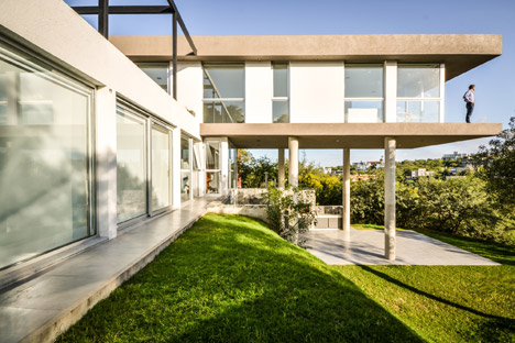 Casa 367 by Gonzalo Viramonte