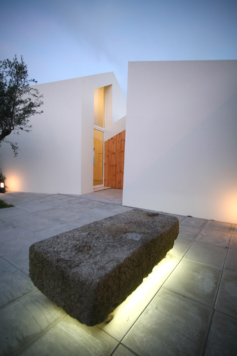 Casa Lela by Oficina de Arquitectura