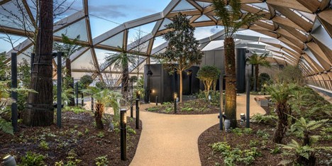 Crossrail Place at Canary Wharf by Foster and Partners
