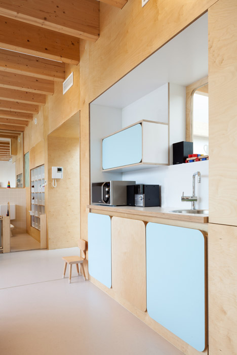 Daycare centre, Brussels by ZAmpone Architectuur